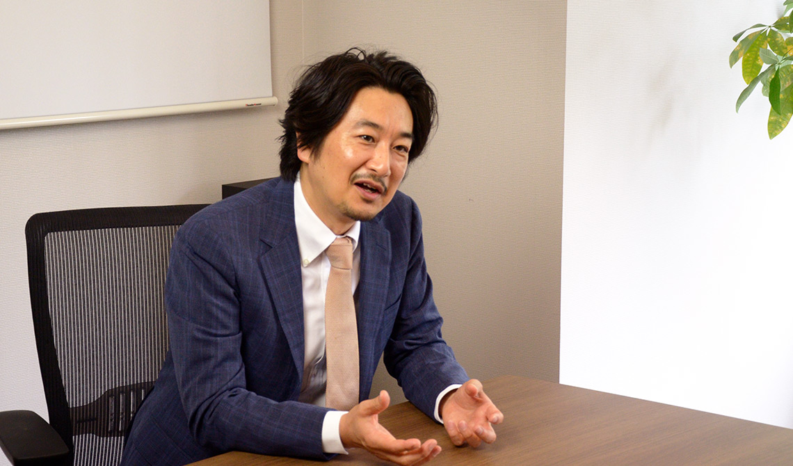 代表取締役社長 岡﨑 太輔